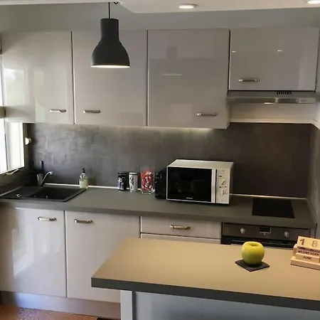 Quartier Des Apartment *
